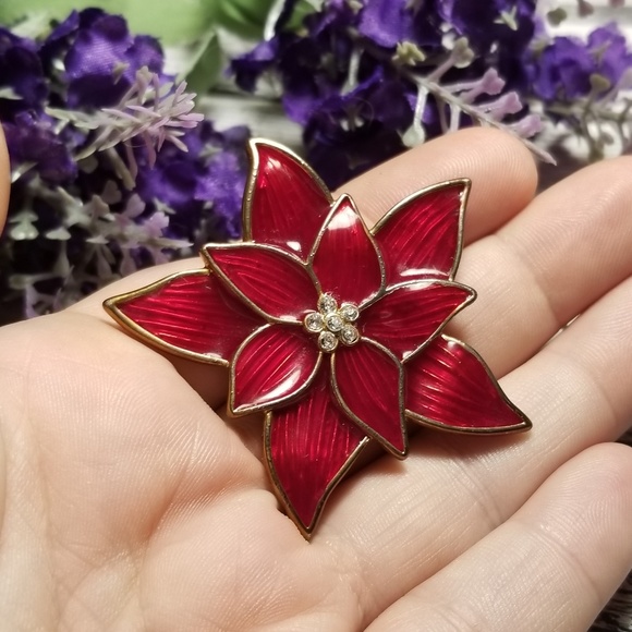 Gorgeous VTG Poinsettia Flower Brooch - Picture 1 of 5
